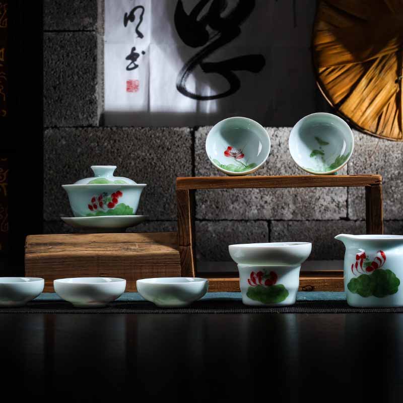 手绘龙泉青瓷莹润陶瓷茶碗盖茶具套装 家用荷花茶具碗碟整套定制