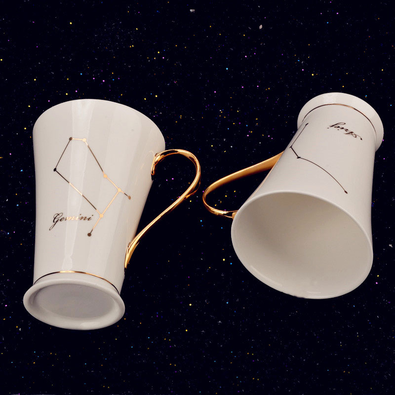 <b>创意十二星座水杯 时尚描金贴花骨瓷咖啡马克杯 带盖勺陶瓷情侣杯定制</b>