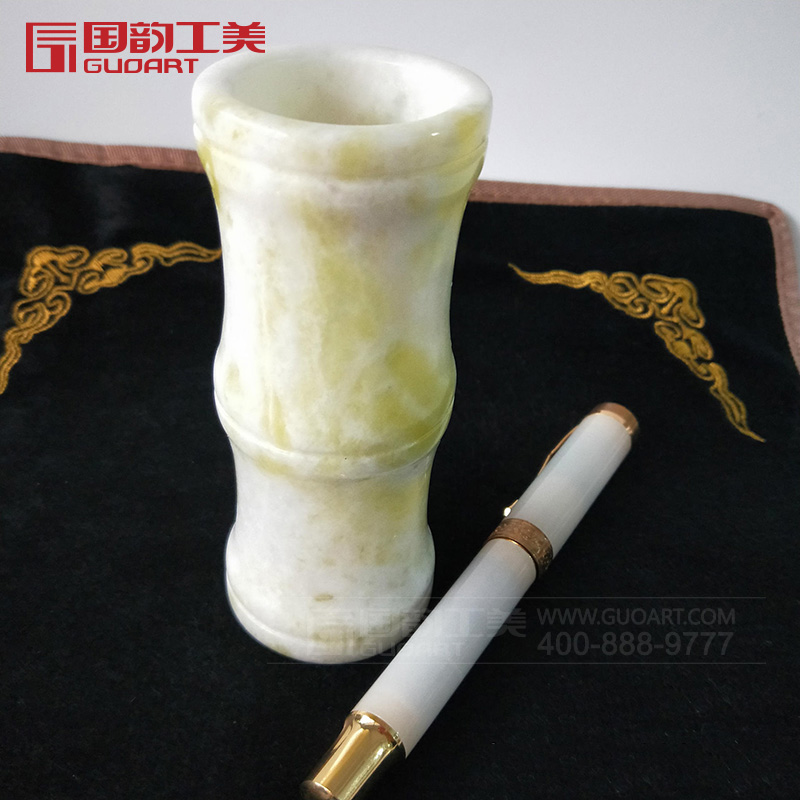 纯天然笔筒蓝田玉笔筒定制