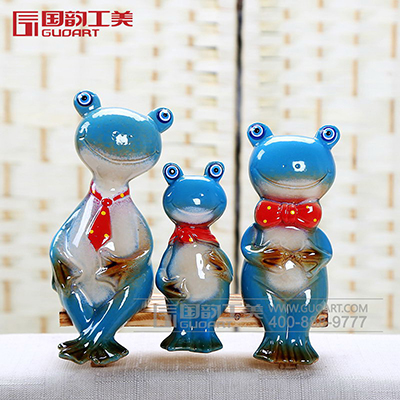 可爱陶瓷青蛙家居创意瓷雕摆件定做