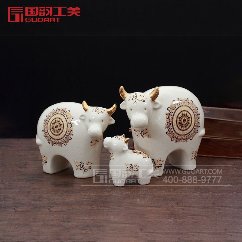 家居小牛彩绘树脂摆件定做