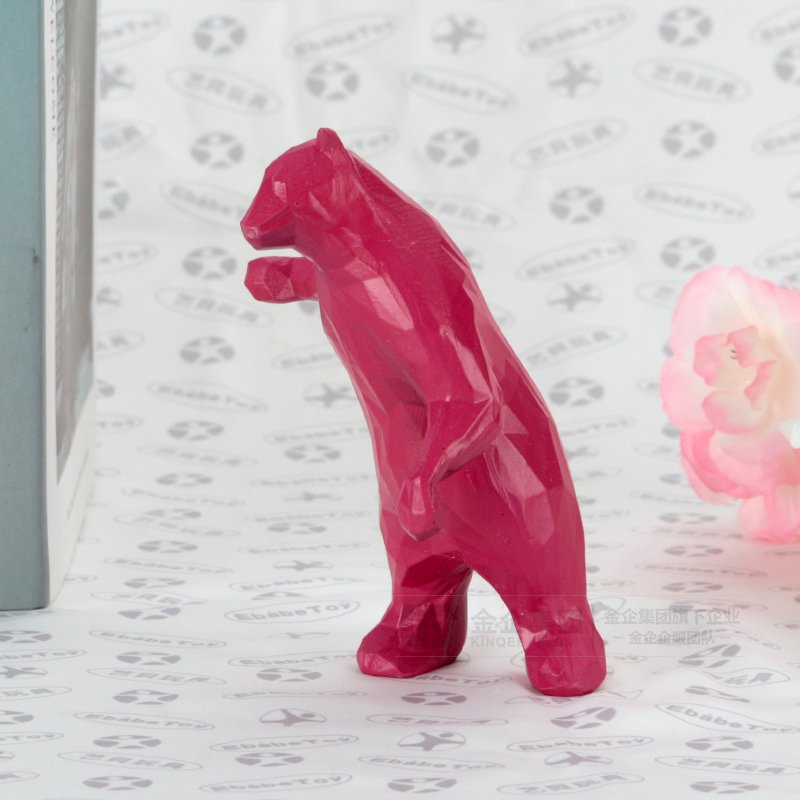 2019年04月 北极熊雕塑抽象熊树脂摆件定制