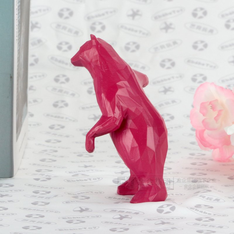 2019年04月 北极熊雕塑抽象熊树脂摆件定制