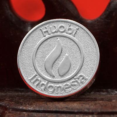 Huobi足金镶钻徽章定制 纯银徽章定制 